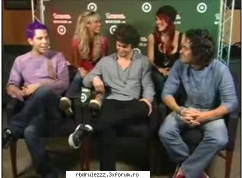RBD chat Univision - ~barbie~ - RBD