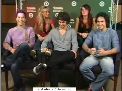 RBD chat Univision - ~barbie~ - RBD